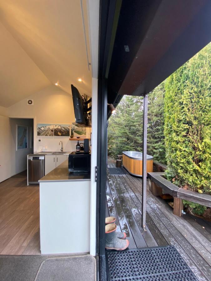 Black Beech House With Stunning Outdoor Bath Lake Tekapo Εξωτερικό φωτογραφία